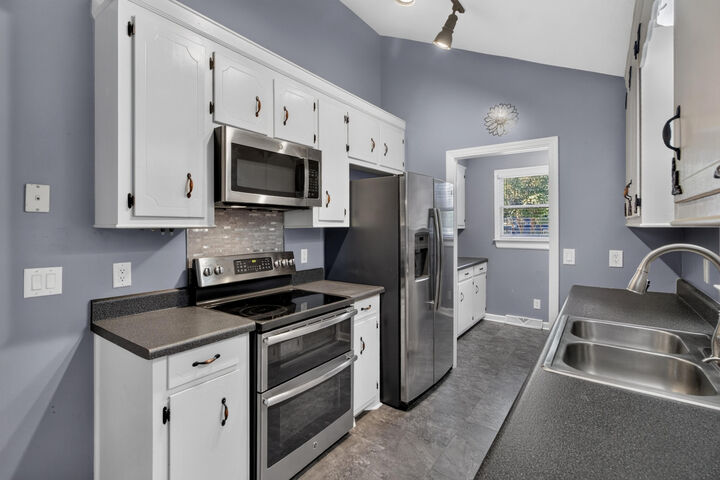 Property Photo:  295 Forest Circle  SC 29483 