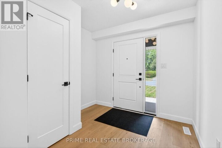 Property Photo: 177 Chestnut Street 5 ON N0M 2J0