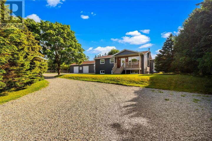 25 Chamberlains Road — photo 1