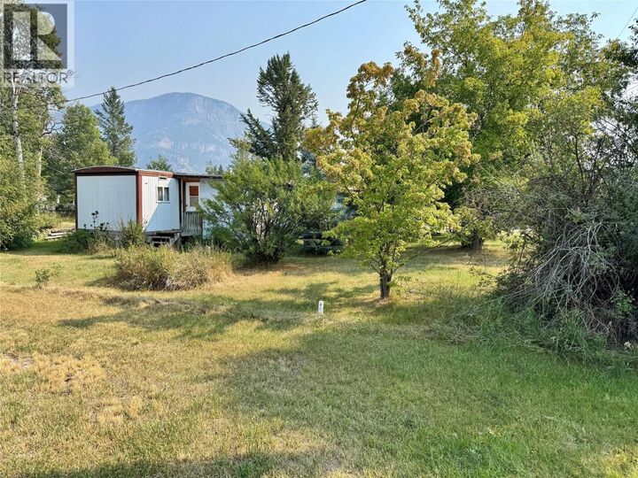 8990 Pine Street — photo 1