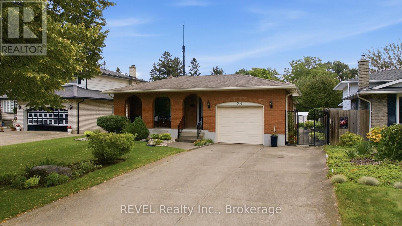 Property Photo: 36 Ramsey Street ON L2N 2K1