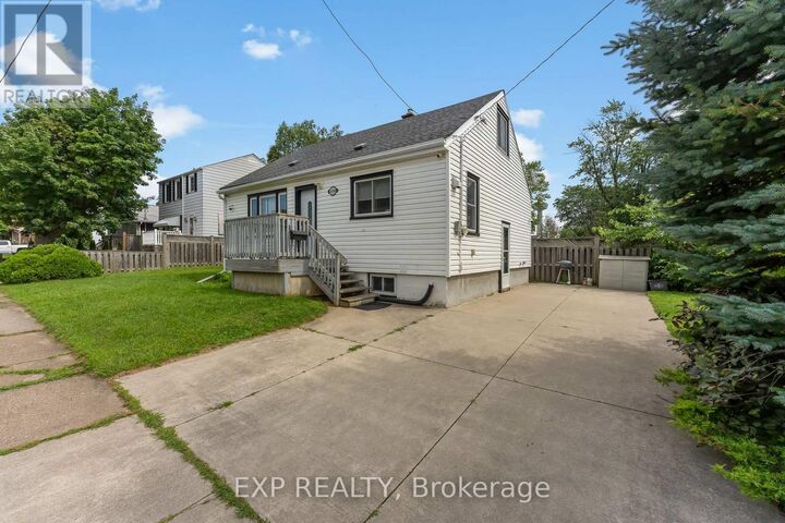 Property Photo:  6304 Finlay Avenue  ON L2G 4C5 