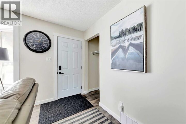 Property Photo:  5104 31 Street  AB T9V 1E3 