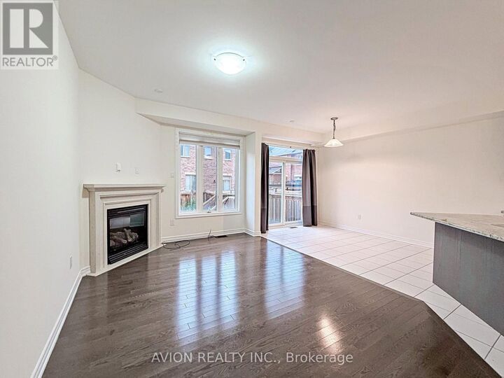 Property Photo:  124 Wilfred Murison Avenue  ON L6C 0S9 