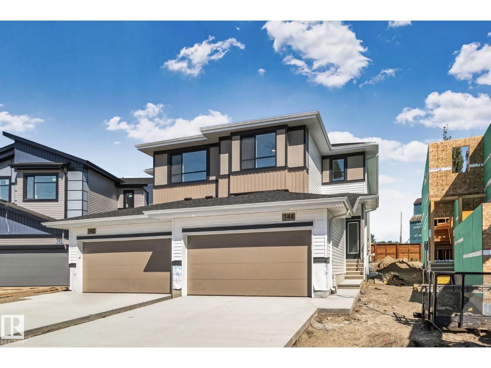 Property Photo: 144 Royal Street AB T8N 8C9