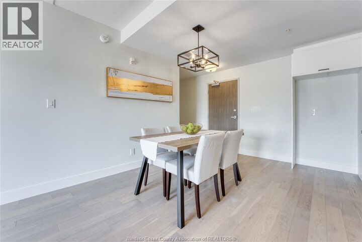 Property Photo:  2550 Sandwich West Parkway 417  ON N9H 0N4 