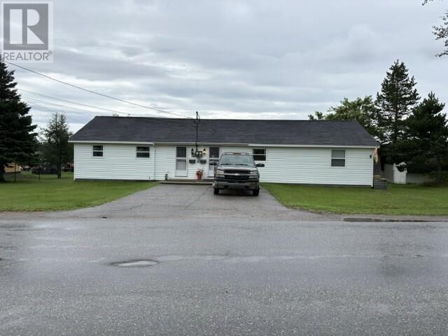 Photo de la propriété:  42 Hillview Avenue  NL A2N 1T1 