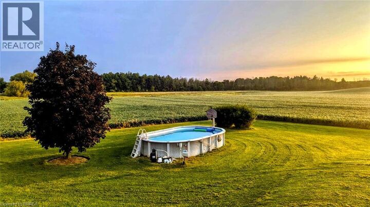 Property Photo: 542 Woodhill Road ON L0R 2B0