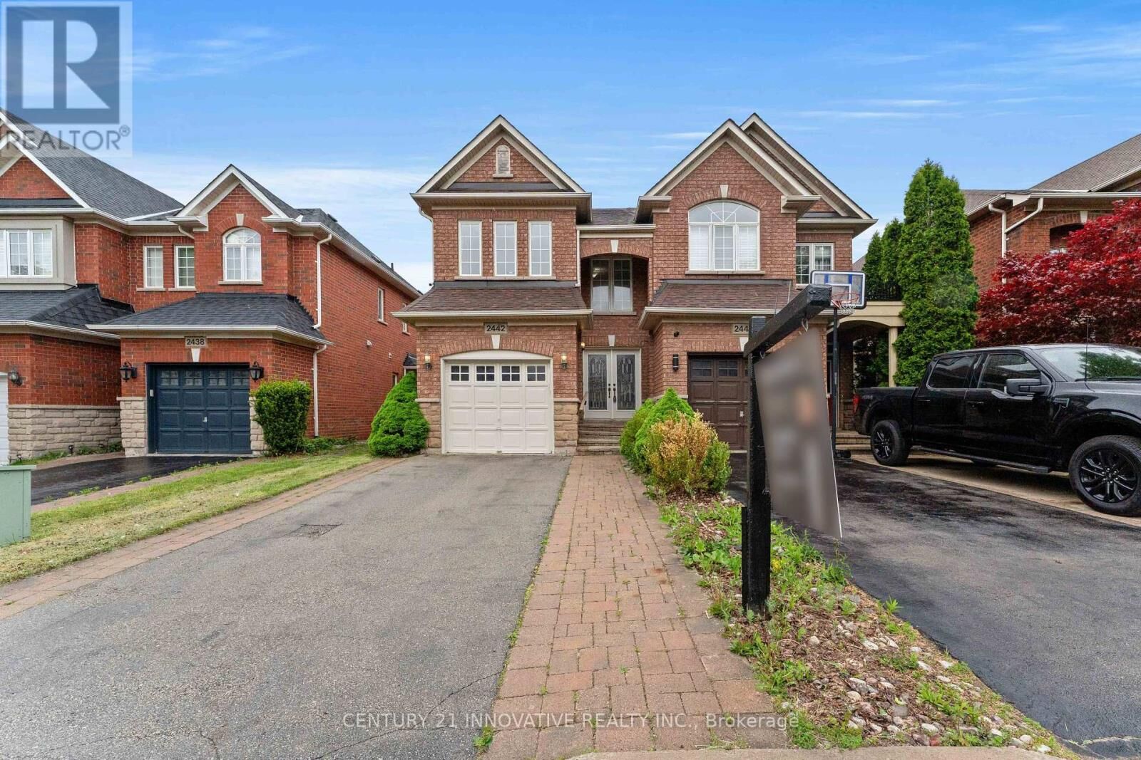 Property Photo: 2442 Felhaber Crescent ON L6H 7N8