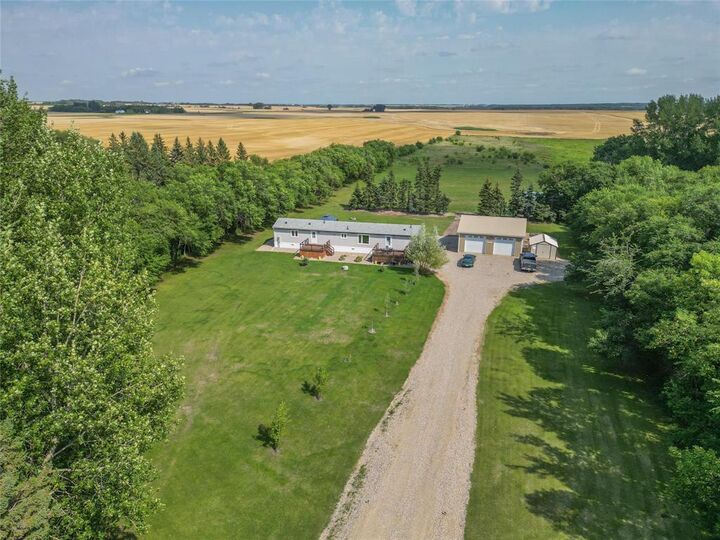 Property Photo: 70101 Pth 250 Highway North MB R0K 1X0