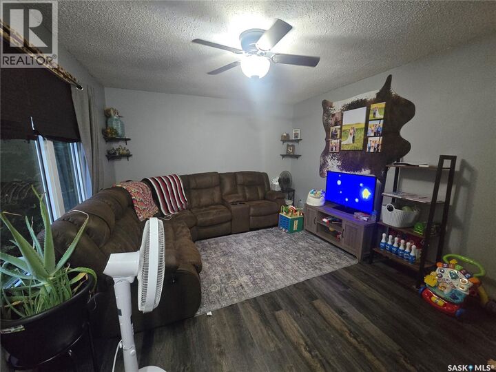 Property Photo: 111 Sullivan Street SK S0G 4T0