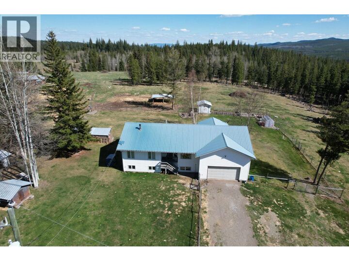 Photo de la propriété:  4006 Bluestone Road  BC V2J 3H9 