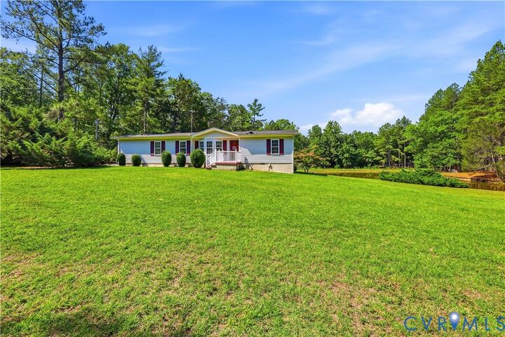 Property Photo:  967 Ampthill Road  VA 23027 
