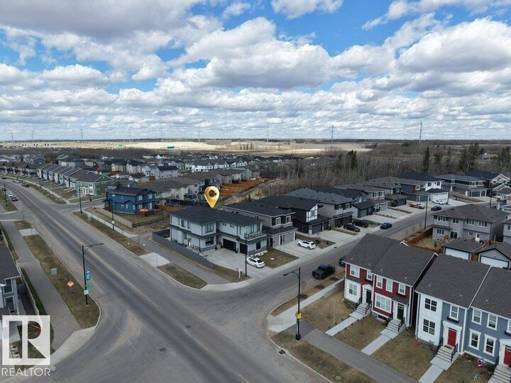 Property Photo: 424 33 Avenue NW AB T6T 2S8