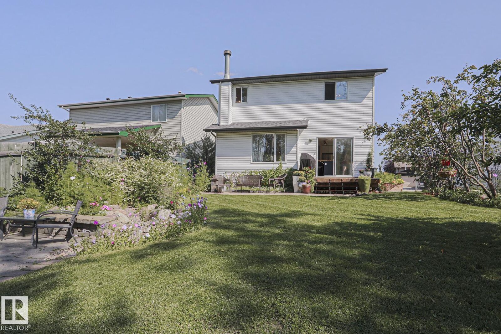 Property Photo:  16 La Costa Fairway Close  AB T7Z 2A5 
