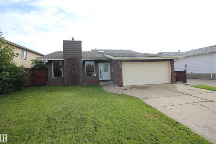 16547 113 Street NW — photo 1