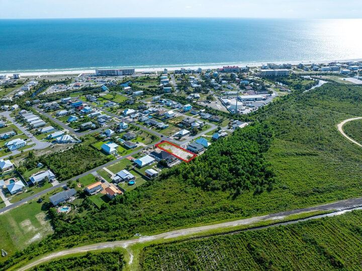 Property Photo:  300 Bailey Ln  FL 32456 