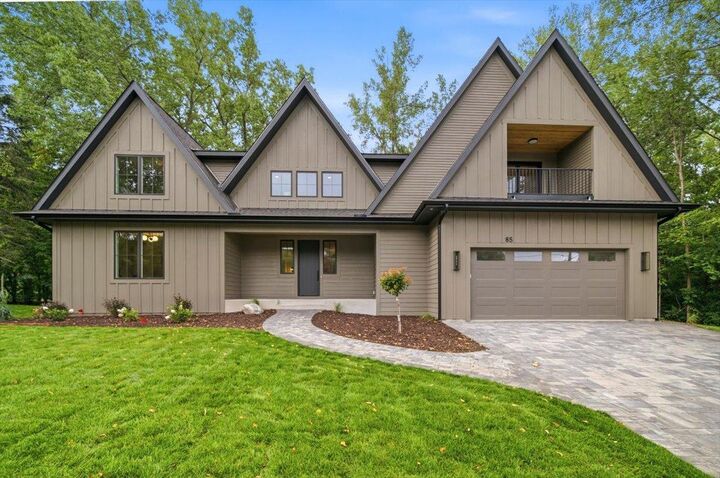 Property Photo:  85 Brentwood Avenue  MN 55331 
