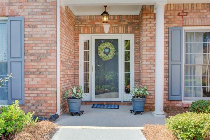 Property Photo: 4903 Eagles Ridge Loop GA 30038