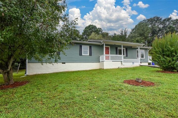 Property Photo:  1745 Overlook Way SW  GA 30094 