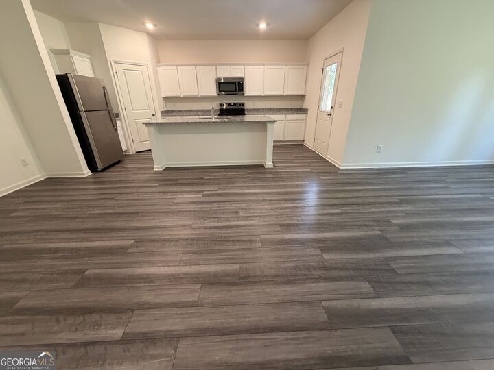 Property Photo: 113 Maison Court GA 30253