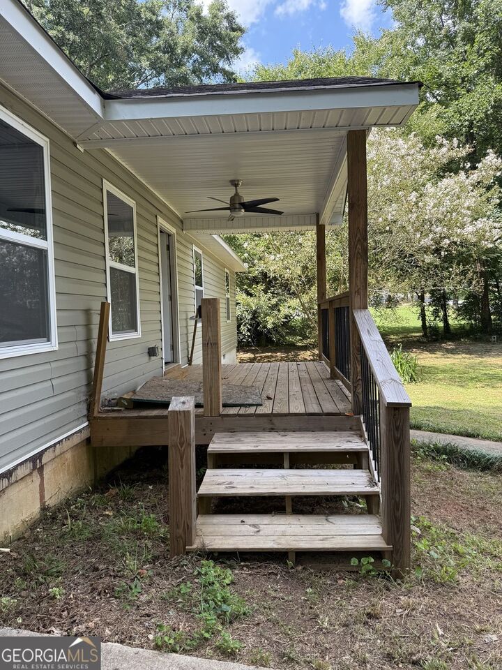 Property Photo:  561 Knollwood Drive  GA 30281 