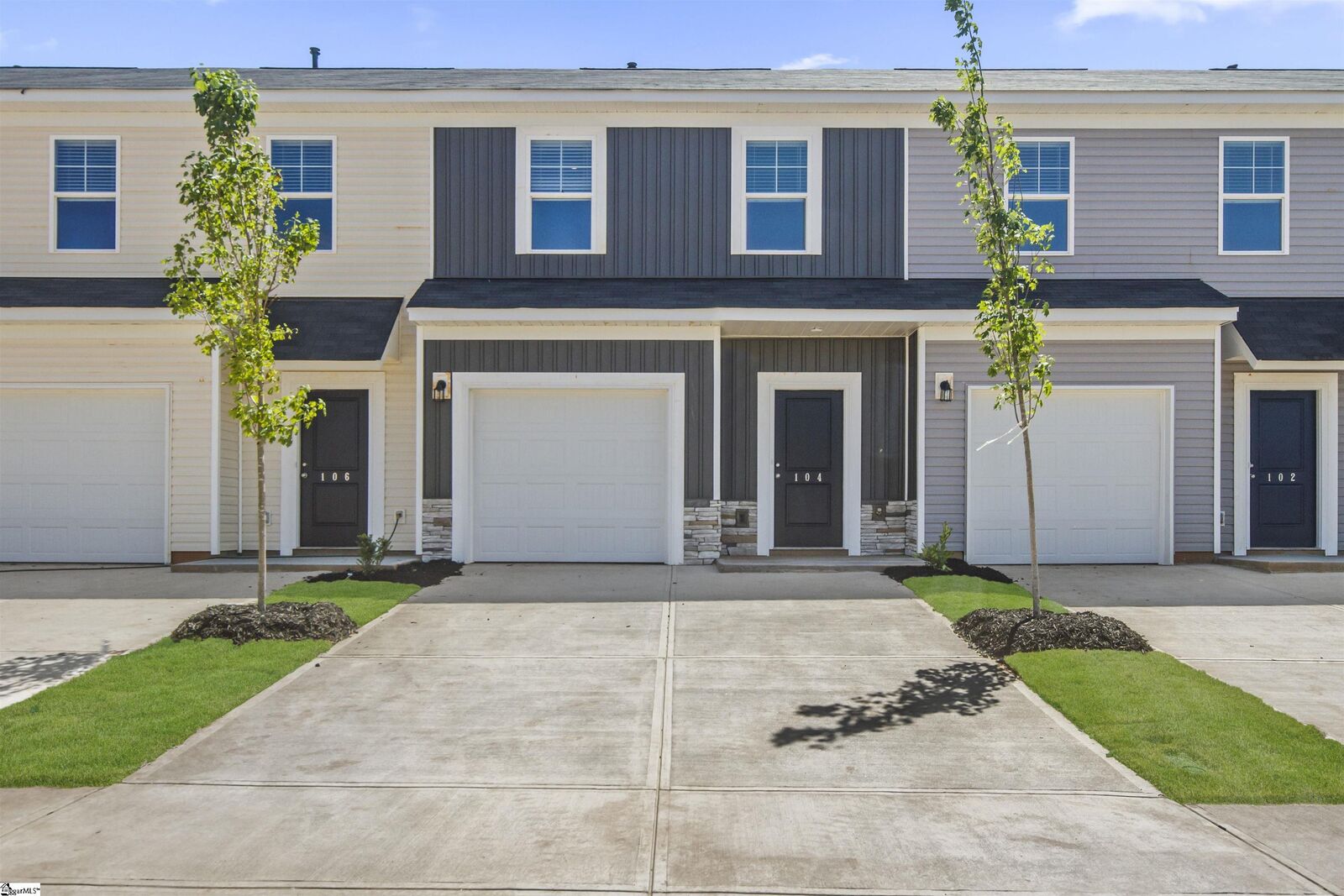 Property Photo: 319 Abingdon Way SC 29651