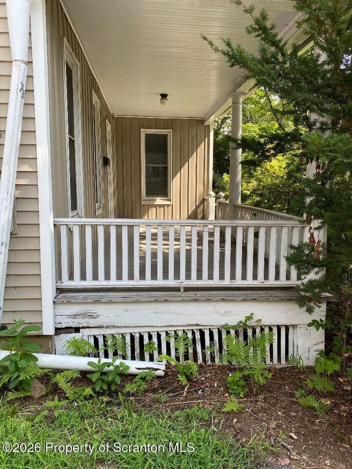 Property Photo:  135 Bridge Street  PA 18657 