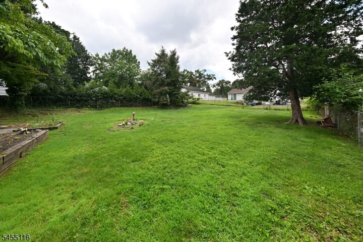 Property Photo: 459 Tulane Ct NJ 07652