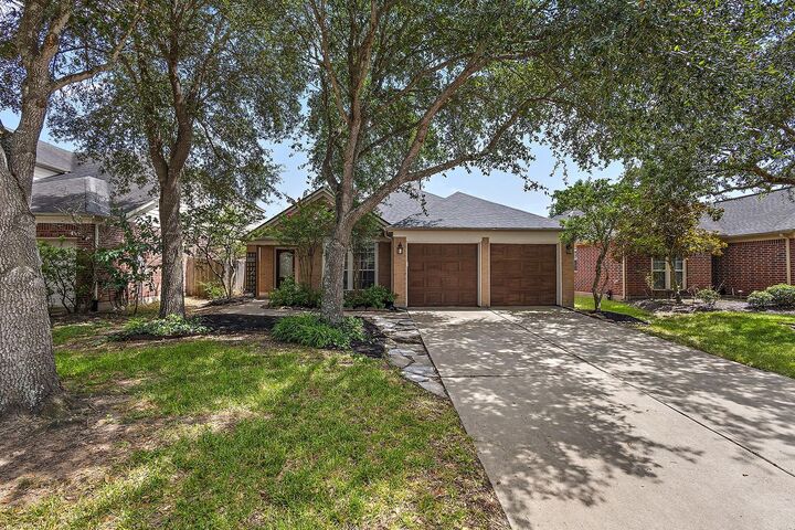 Property Photo:  28207 Everett Knolls Drive  TX 77494 
