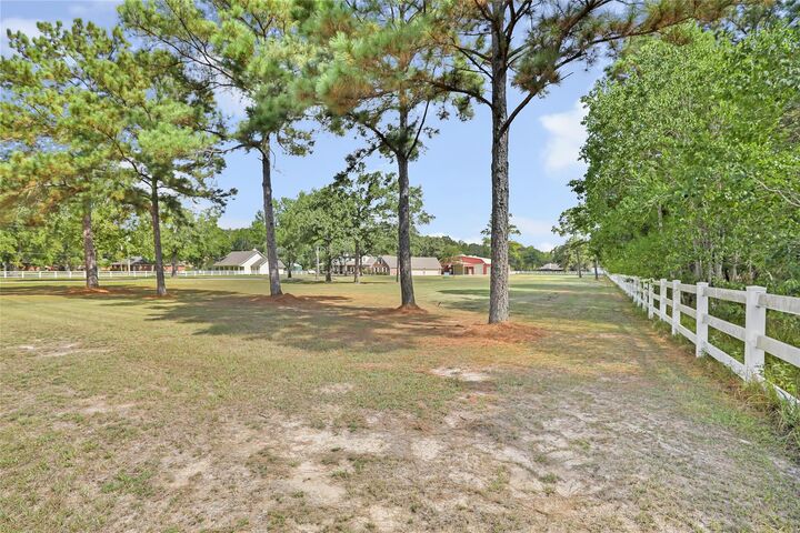Property Photo: 1111 Valley Commons Drive TX 77336