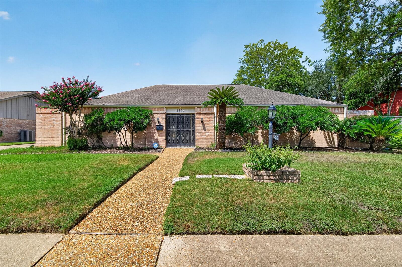 Property Photo:  6222 Creekbend Drive  TX 77096 