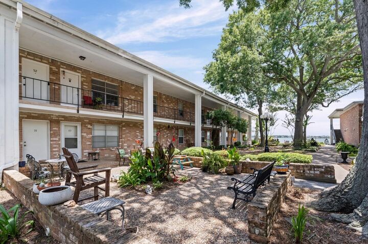 Property Photo: 3535 Nasa Rd 1 Parkway 92 TX 77586