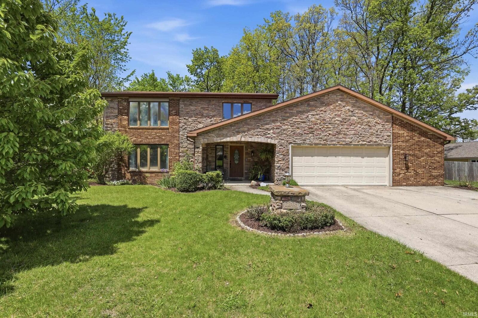 Property Photo:  2208 Hearthstone Drive  IN 46804 