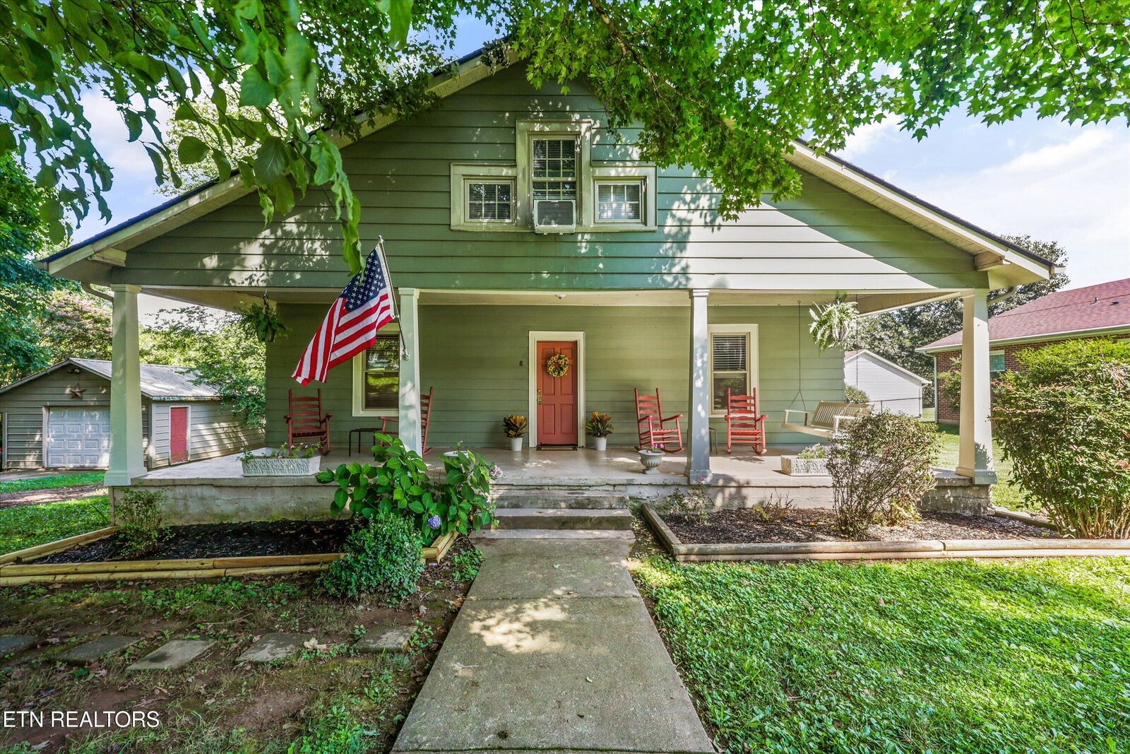 Property Photo:  8 W Farrell St  TN 37826 