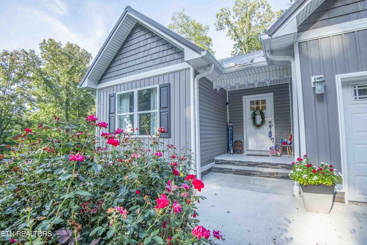 Property Photo:  125 Van Stowe Rd  TN 37748 