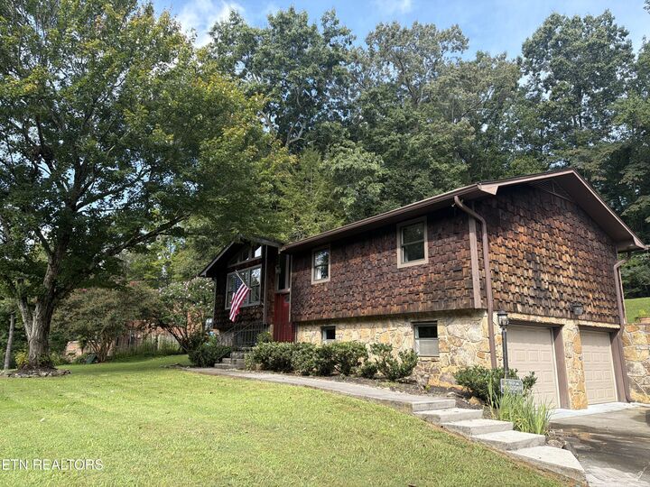 Property Photo:  1015 Buckthorn Drive  TN 37912 