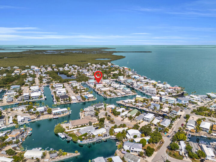Property Photo:  714 Garden State Lane  FL 33037 