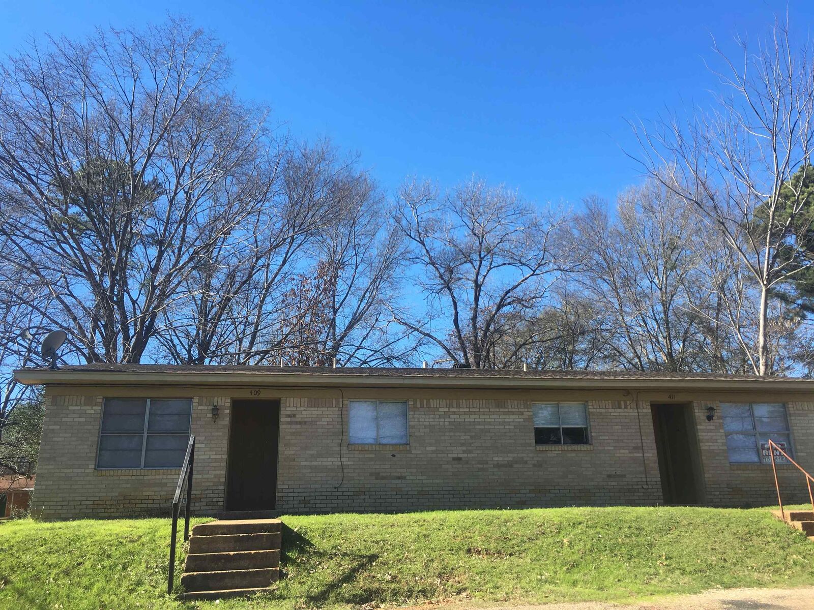 Property Photo: 409 Rockwood TX 75604