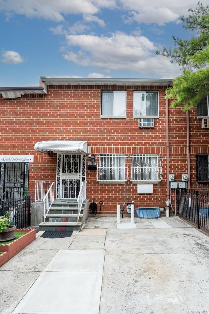Property Photo:  2175 Hughes Avenue  NY 10457 