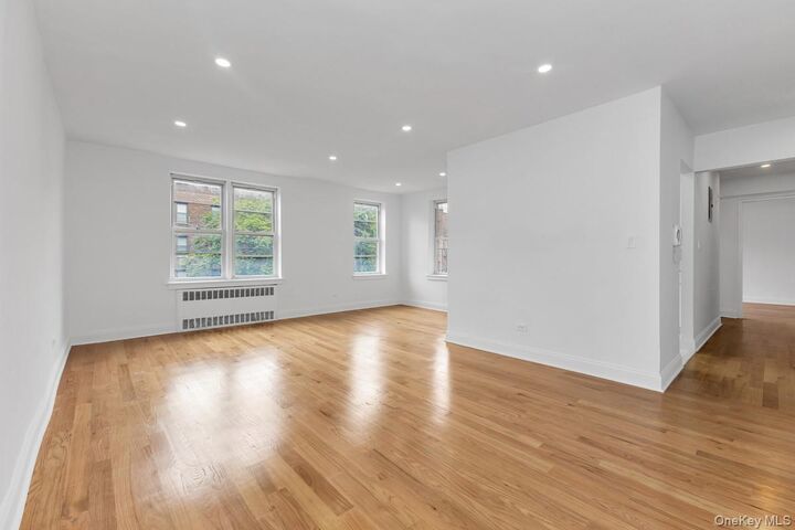 Property Photo:  66-33 Yellowstone Boulevard 5D  NY 11375 