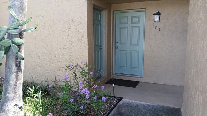 Property Photo:  12300 Park Boulevard 101  FL 33772 