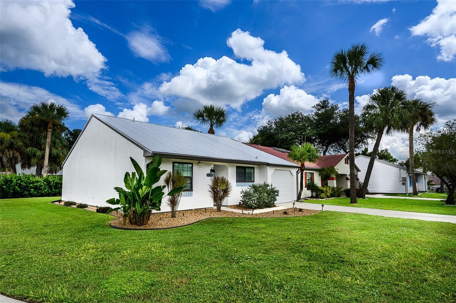 Property Photo:  19584 Carob Court  FL 33952 