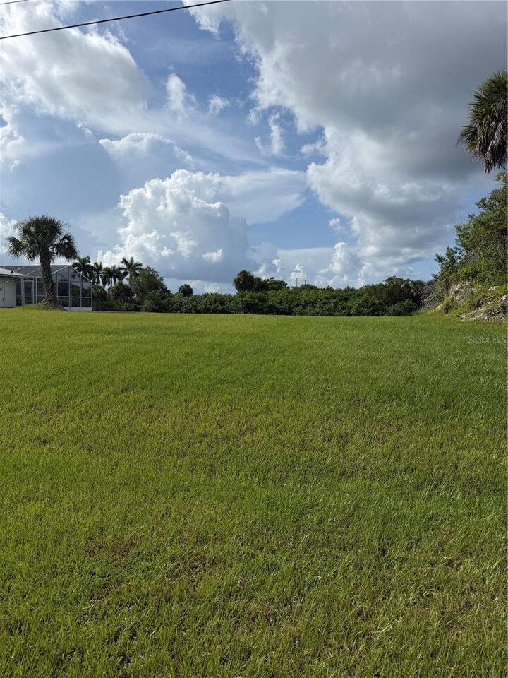 Property Photo:  3588 Como Street  FL 33948 