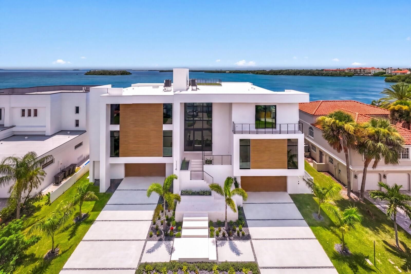 Property Photo:  114 Sands Point Drive  FL 33715 