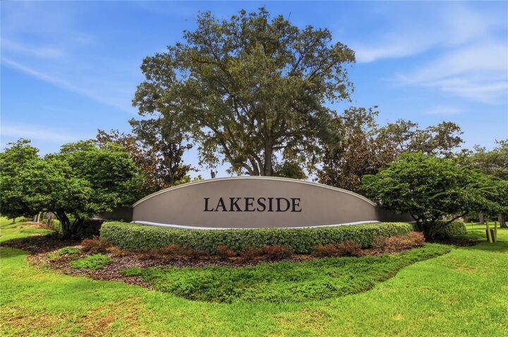Property Photo:  13822 Reindeer Circle  FL 34669 