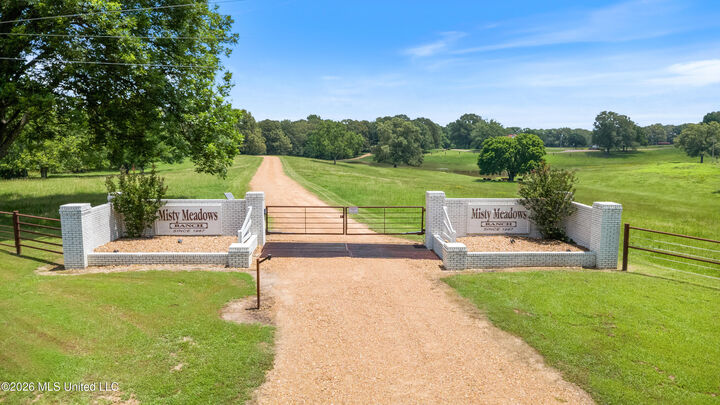 Property Photo: 154 Kopf Road MS 38668