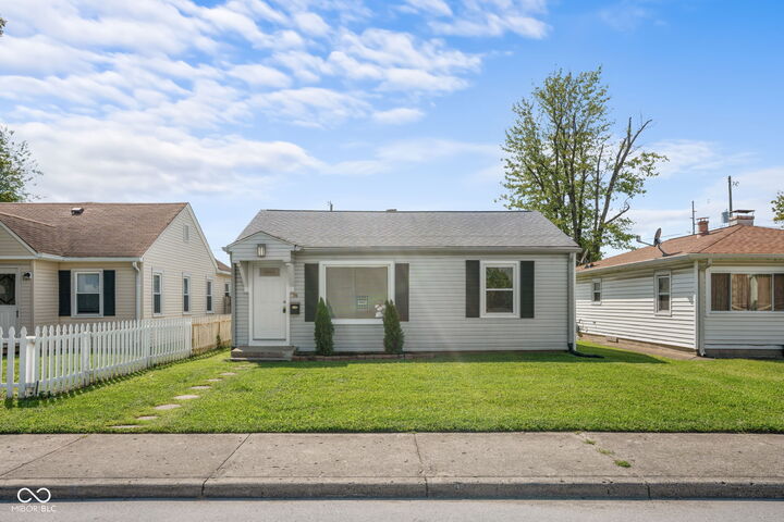 Property Photo:  76 N 2nd Avenue  IN 46107 