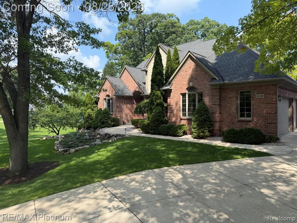 Property Photo:  3129 Sand Pebble Cove Drive  MI 48169 8237 