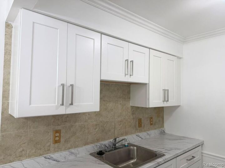 Property Photo: 43284 Mound Road MI 48314 2039